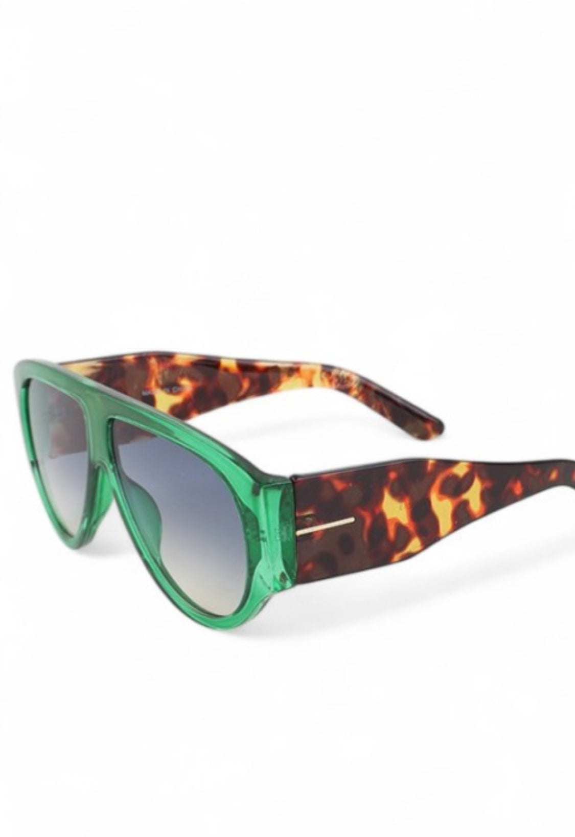 Super Trendy Iconic Sunglasses – Multiple Colors