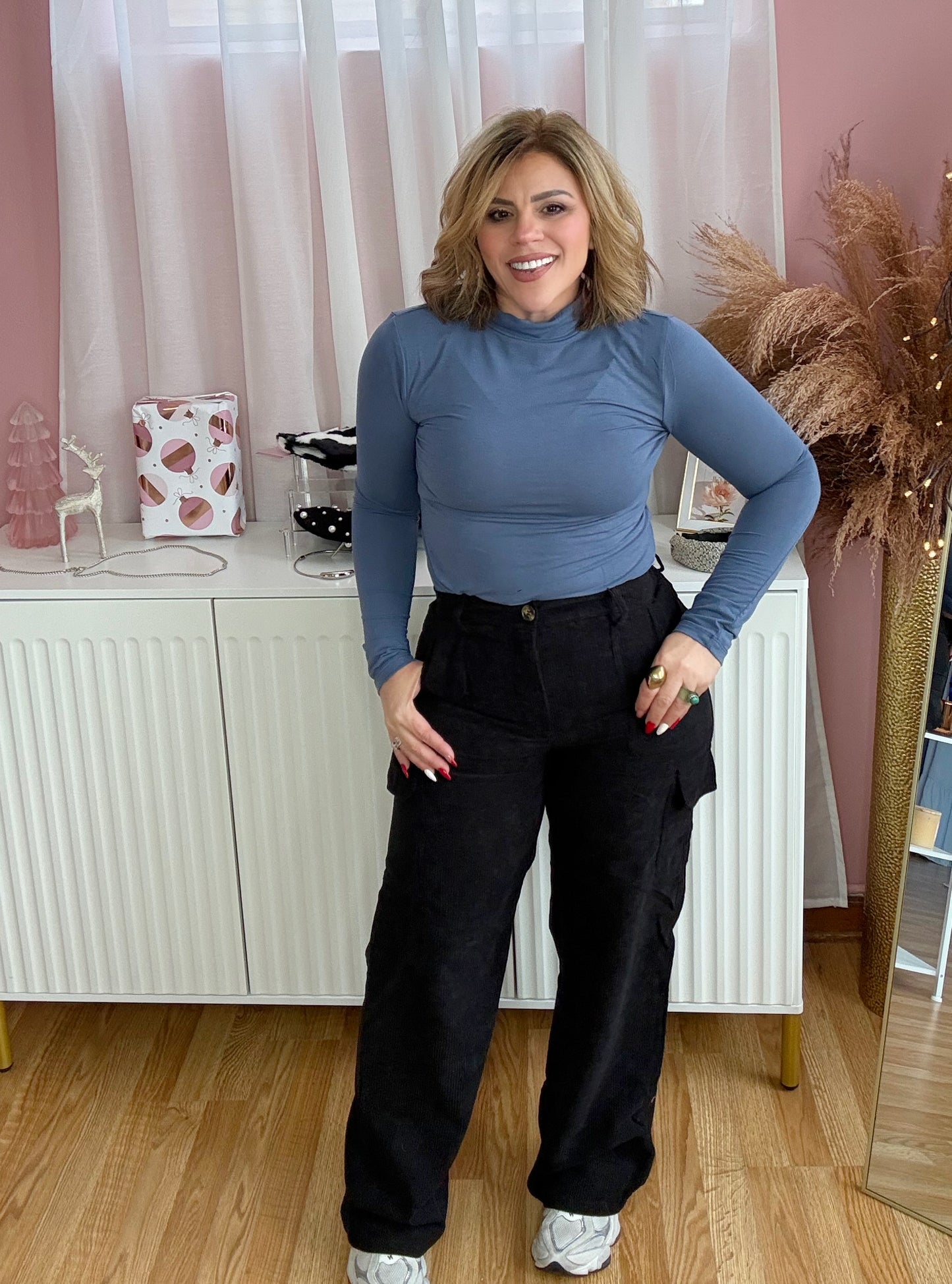 Black Wide-Leg Corduroy Pants