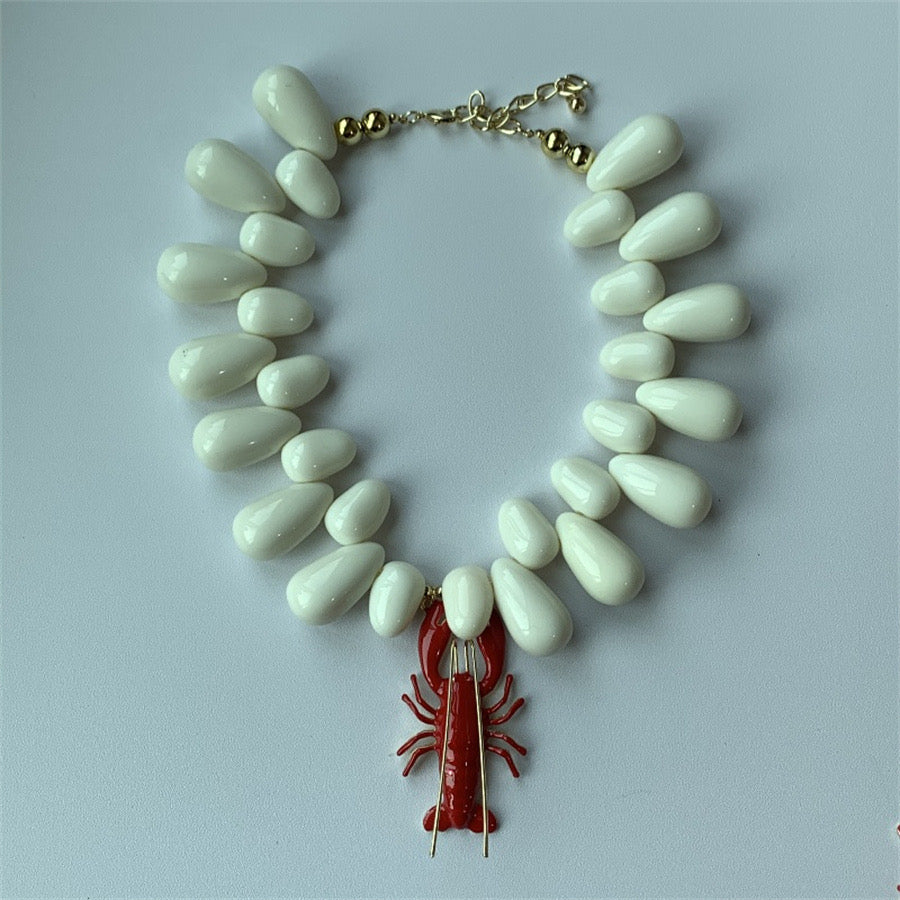 Baroque Bold Lobster Pendant Choker – Ivory