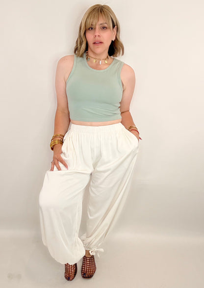 The Capri Balloon Pants