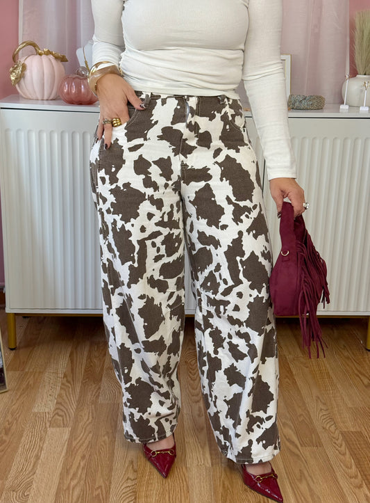 Trendy Cow Print Barrel Jeans